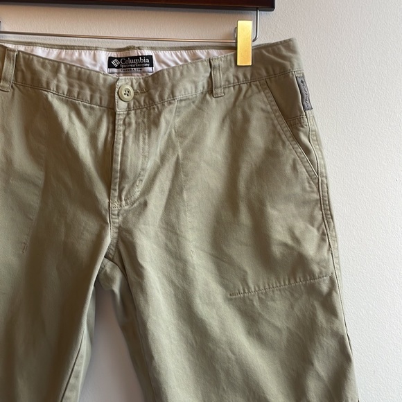 Columbia Khaki Capris Size 8 - Picture 9 of 9